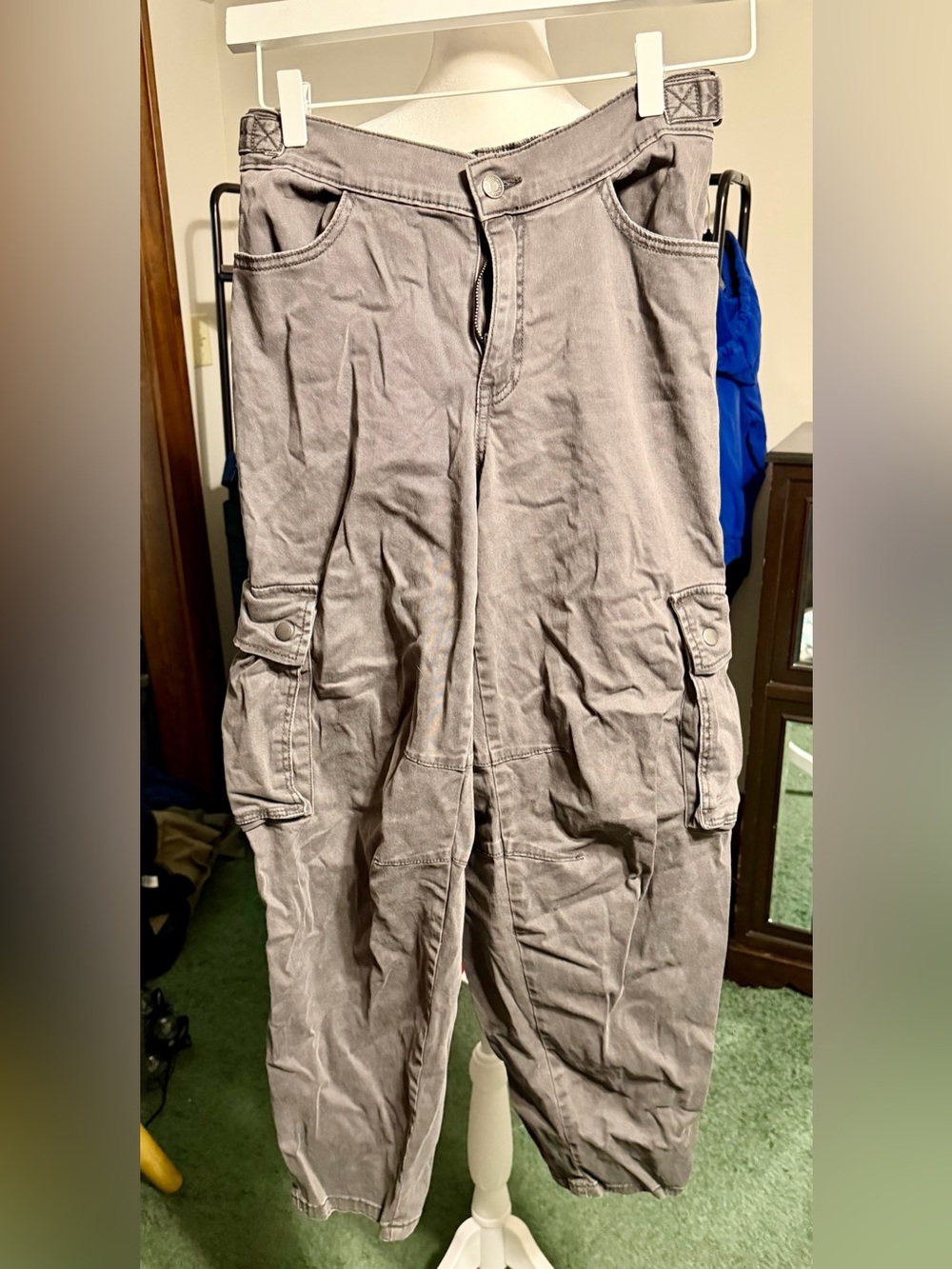 Wild Fable Gray Cargo Pants Size Medium